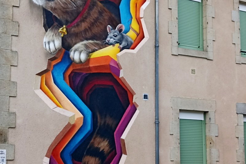 Dans le village de Gouttières